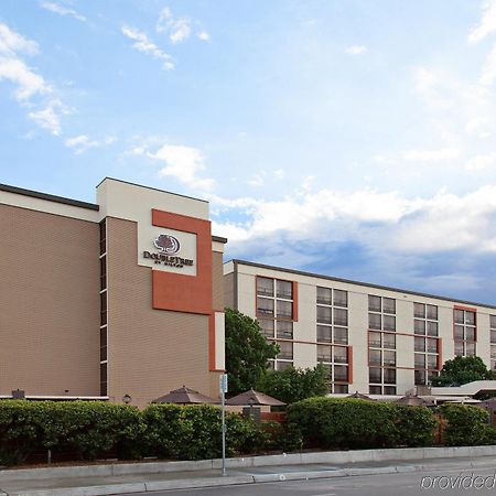 Hotel Doubletree By Hilton San Bernardino Exteriér fotografie
