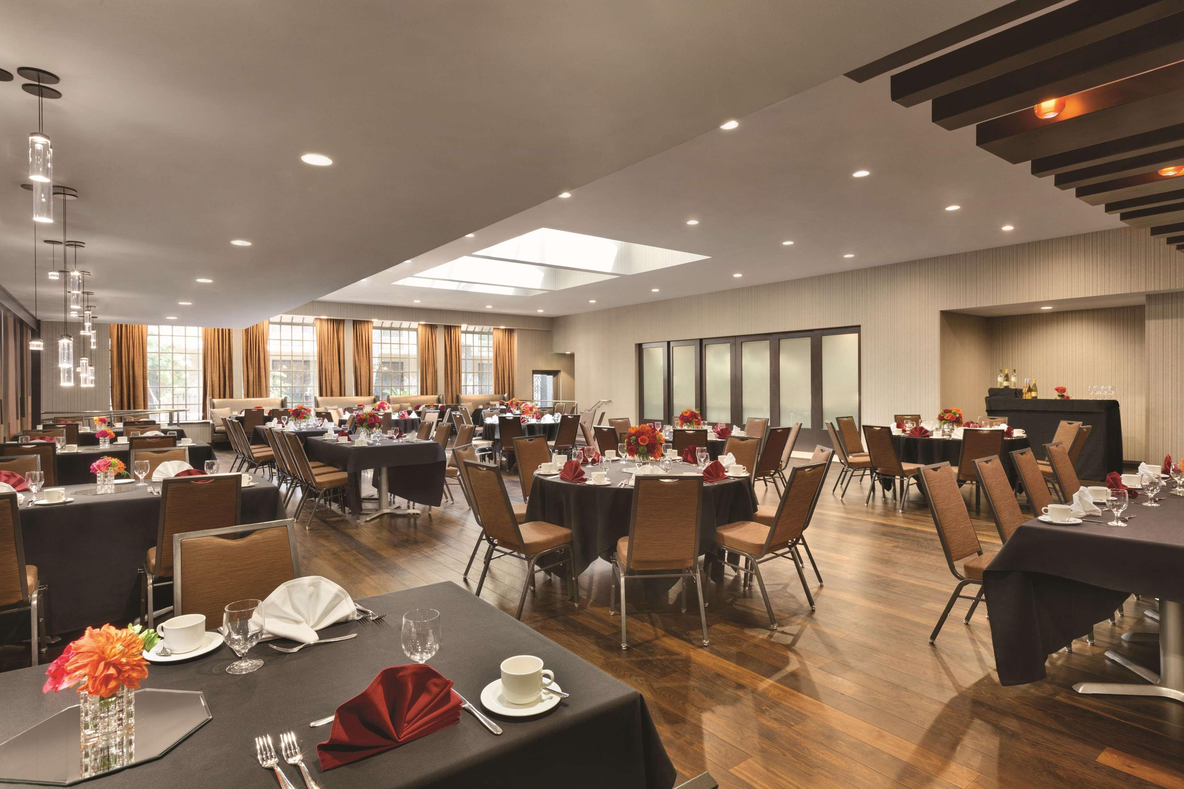 Hotel Doubletree By Hilton San Bernardino Exteriér fotografie