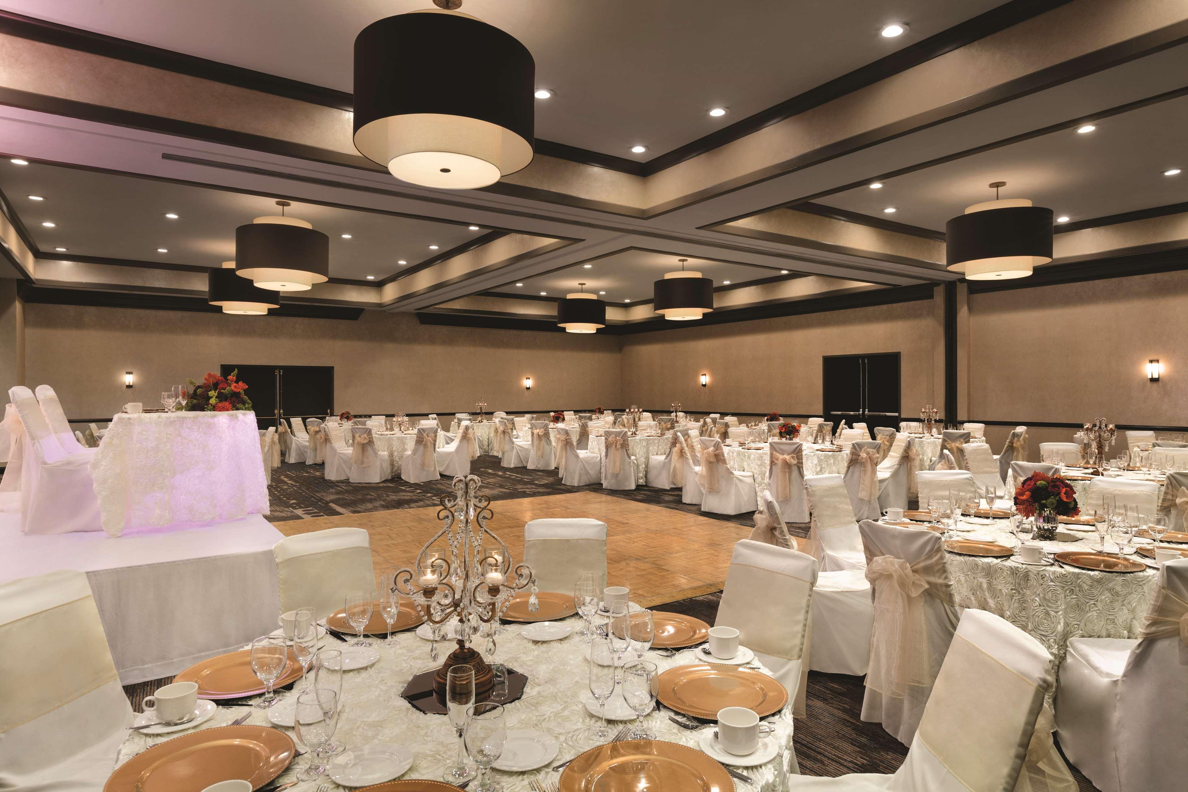 Hotel Doubletree By Hilton San Bernardino Exteriér fotografie