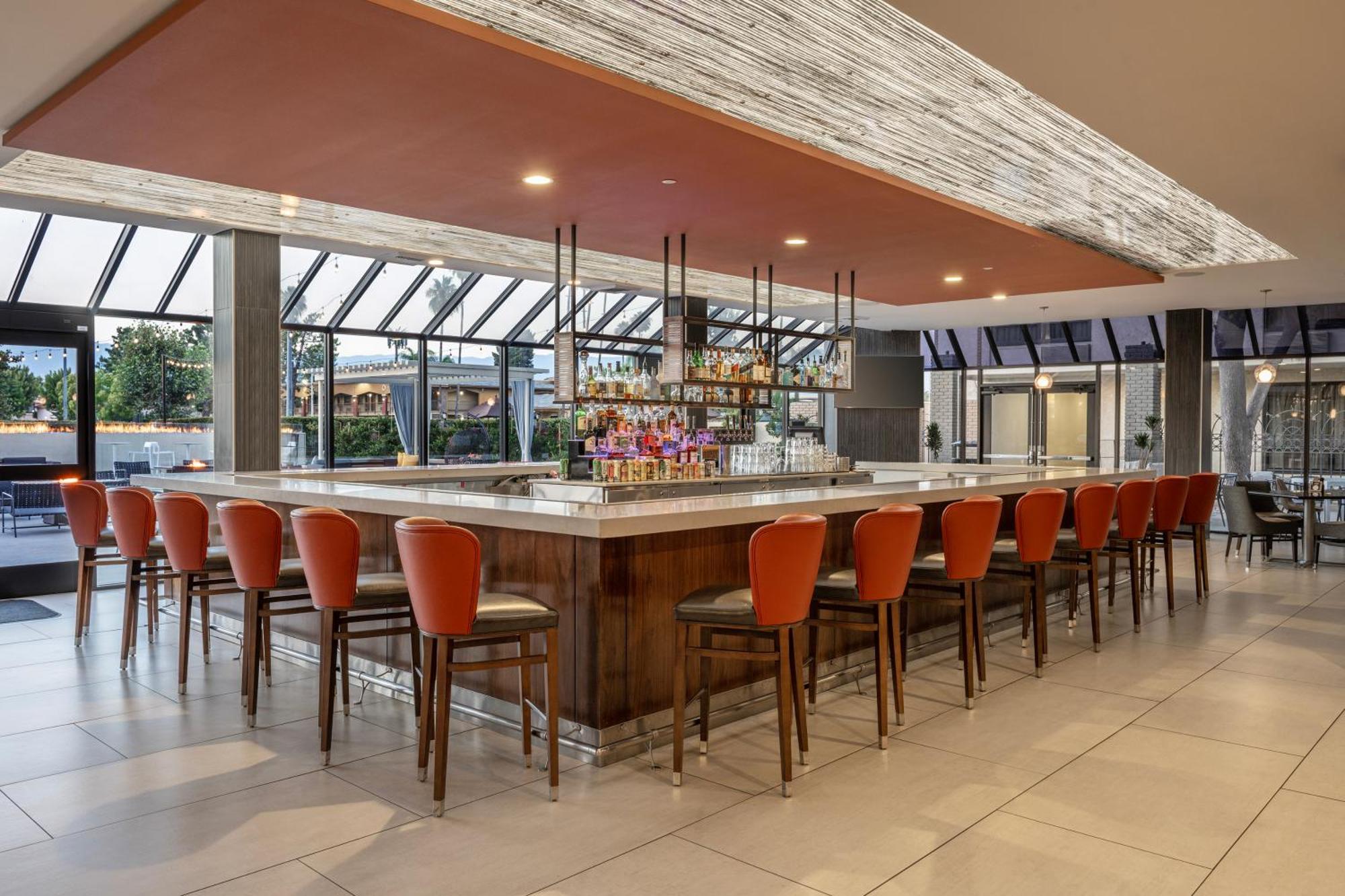 Hotel Doubletree By Hilton San Bernardino Exteriér fotografie