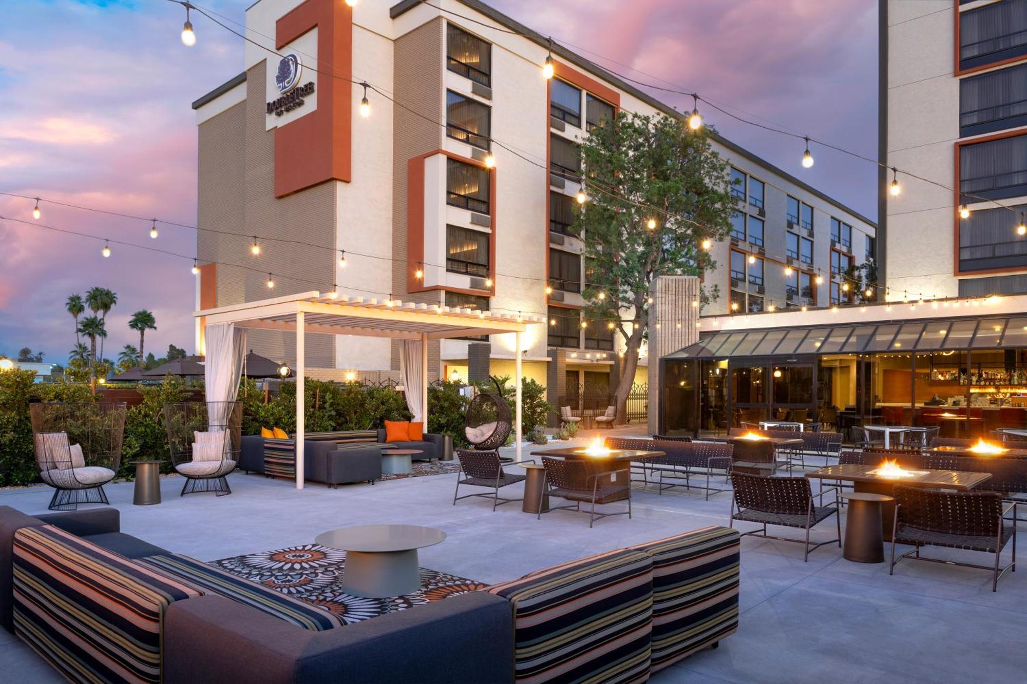 Hotel Doubletree By Hilton San Bernardino Exteriér fotografie