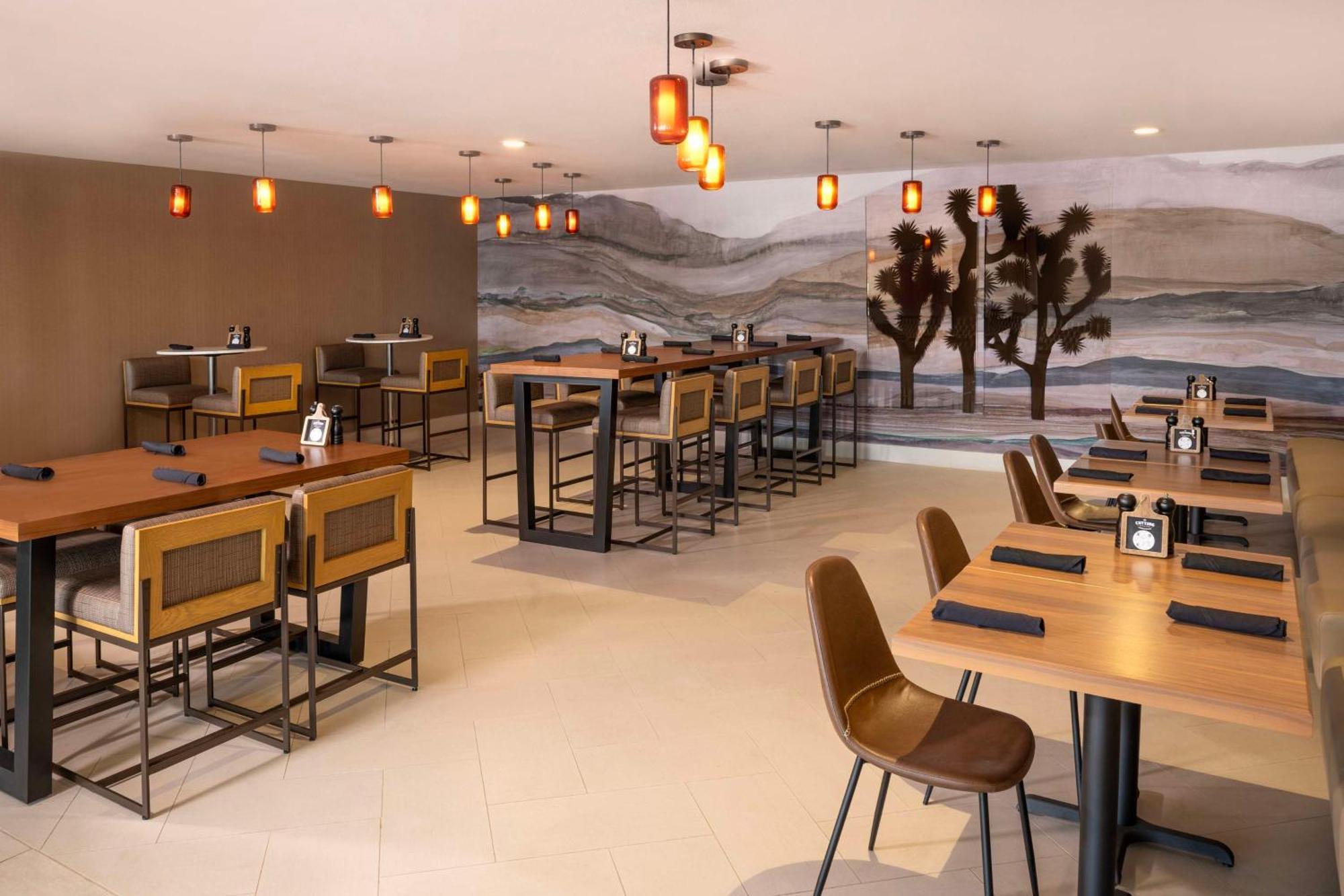 Hotel Doubletree By Hilton San Bernardino Exteriér fotografie